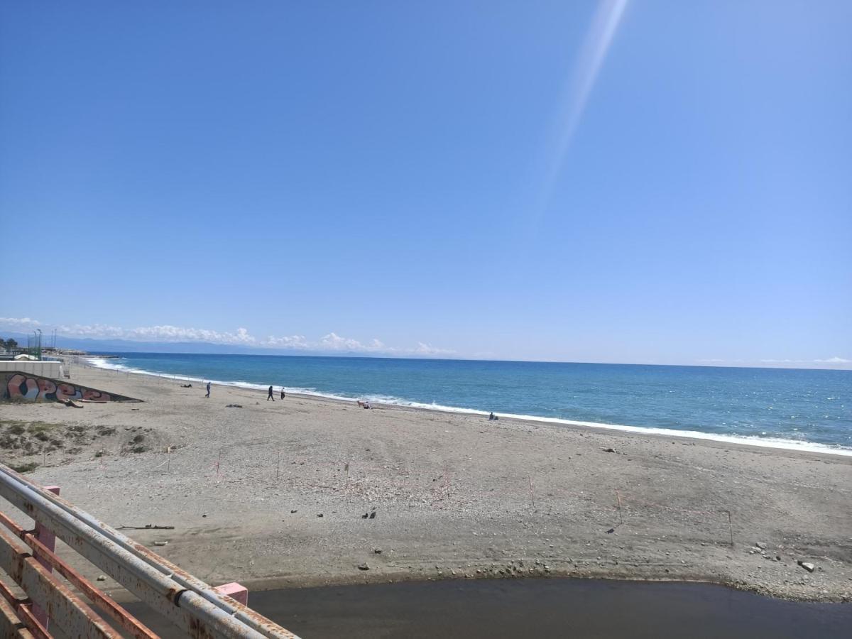 Appartamenti Lungomare Savone Extérieur photo