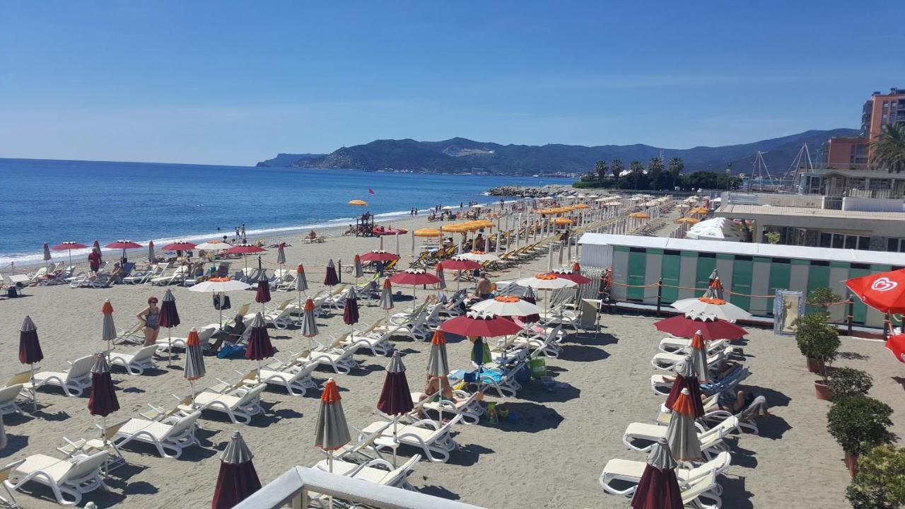 Appartamenti Lungomare Savone Extérieur photo